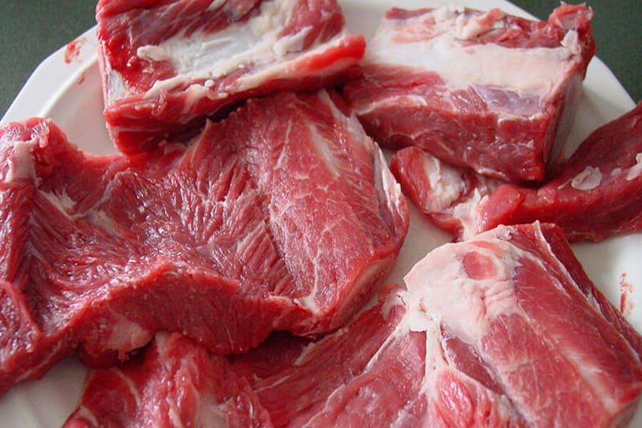 Theo Bộ Nông nghiệp Hoa Kỳ, 100g thịt lợn sẽ chứa 242.1 calo.
